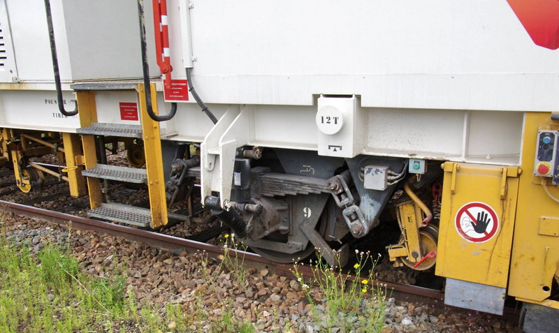 99 87 9 122 501-9 Type B45 D (2016-08-20 gare de Chaulnes) ETF (8).jpg