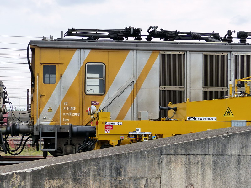 80 87 979 7 200-3 Uas W49 6 F SNCF (2015-06-13 Infrapôle LGV A à SPDC) 'Vulcain' (3).jpg