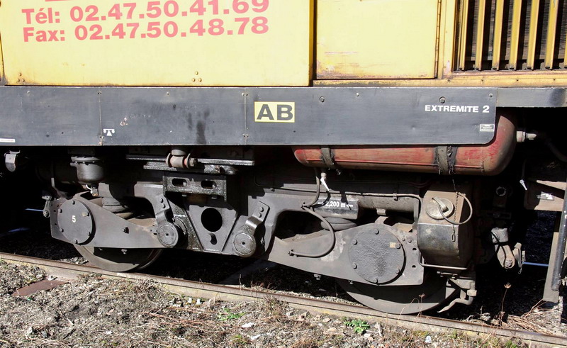 99 87 9 182 591-7 (2015-02-25 gare de Noyon) V212C n°380-0 Meccoli (8).jpg