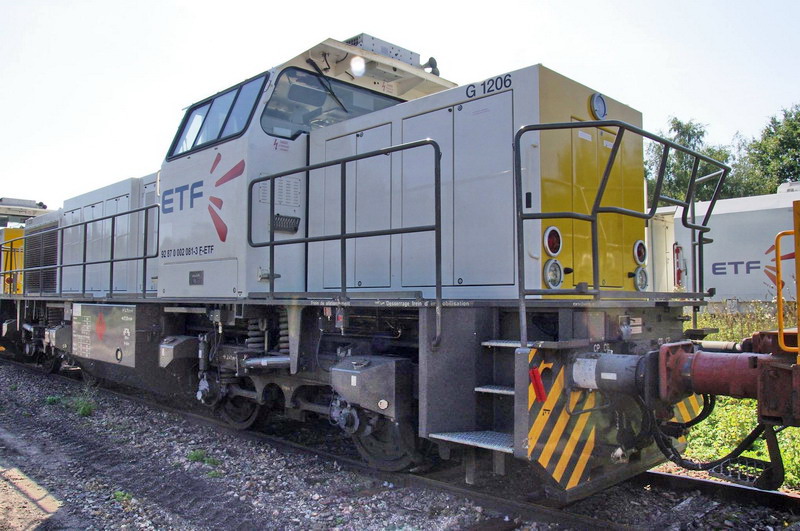 G 1206 BB 570 2081 (2016-08-31 gare de Ham) 92 87 0 002 081-3 F-ETF (8).jpg