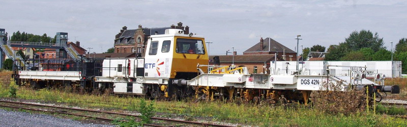 99 87 9 426 501-2 DGS 42 N (2016-09-02 gare de Chaulnes) ETF (35).jpg