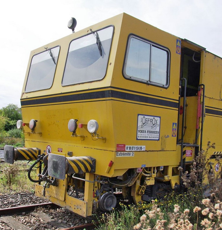 99 87 9 124 518-1 (2016-09-02 gare de Chaulnes) 108-475 S Offroy (46).jpg