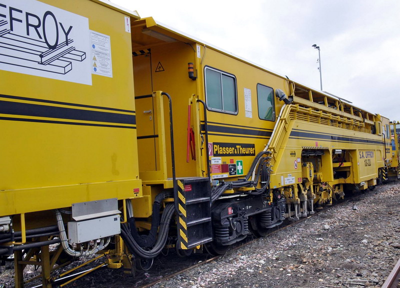 99 87 9 122 516-2 (2013-05-22 gare de Saint Quentin) 108-32U (24).jpg