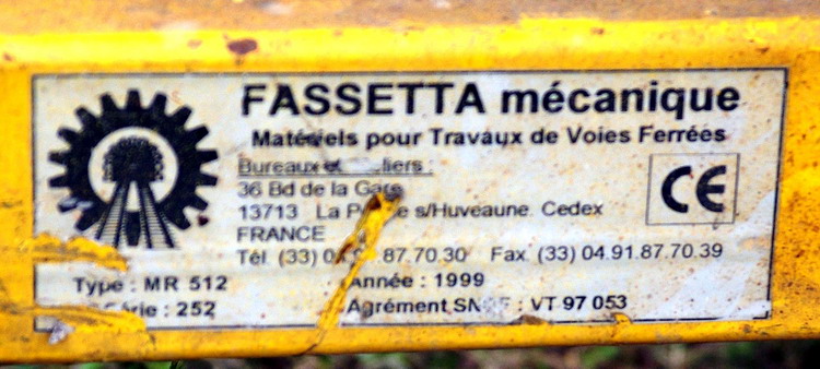 Frappeur de rail MR 512 Geismar Fassetta n°352  1999 (2016-09-13 Eppeville PN n°36) Colas Rail (2).jpg