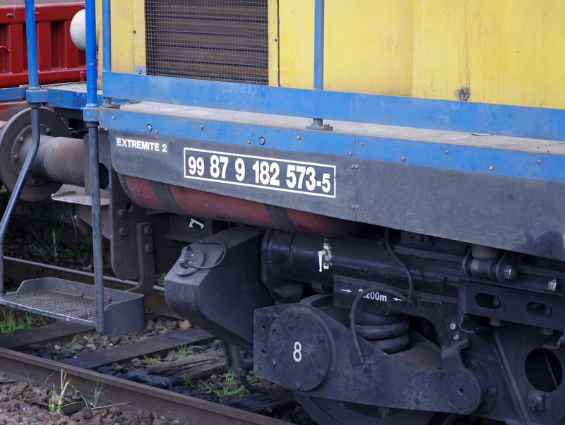 99 87 9 182 573-5 V211 n°182 573 TSO (2013-05-14 gare de Saint Quentin) (4).jpg
