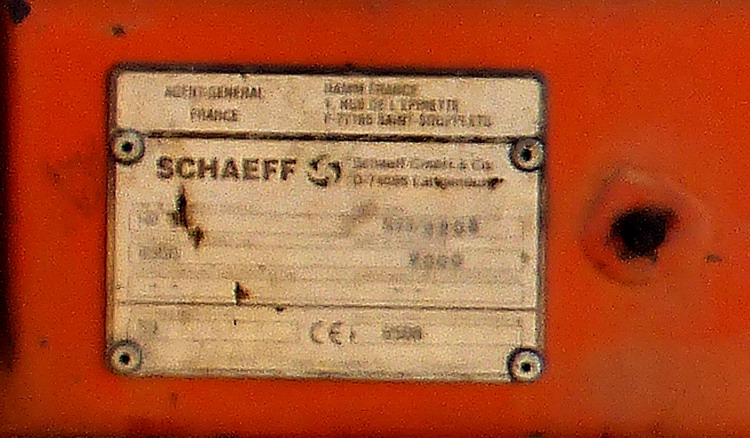 SCHAEFF HR 31 (2016-10-30 SPDC) (4).jpg
