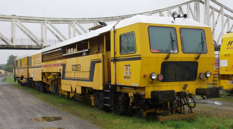 99 87 9 121 507-7 Type 109-32 S (2014-10-25 gare de Tergnier) Meccoli (22).jpg