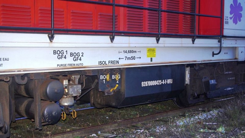 BB 425 VFLI (2016-11-24 gare de Chaulnes) (11).jpg