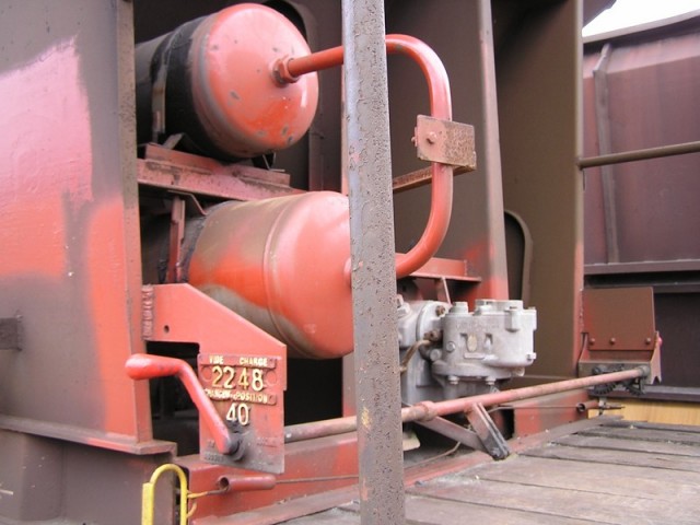 69412192dzb6.jpg