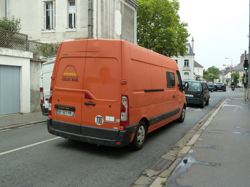 Renault Master dCi Gruau BD-567-PR (37) (2015-09-14 Tours).JPG