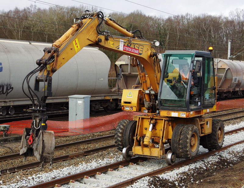 CASE 788 PRR (2017-02-03 gare de Mennessis) Ets Sannier Frères (1).jpg