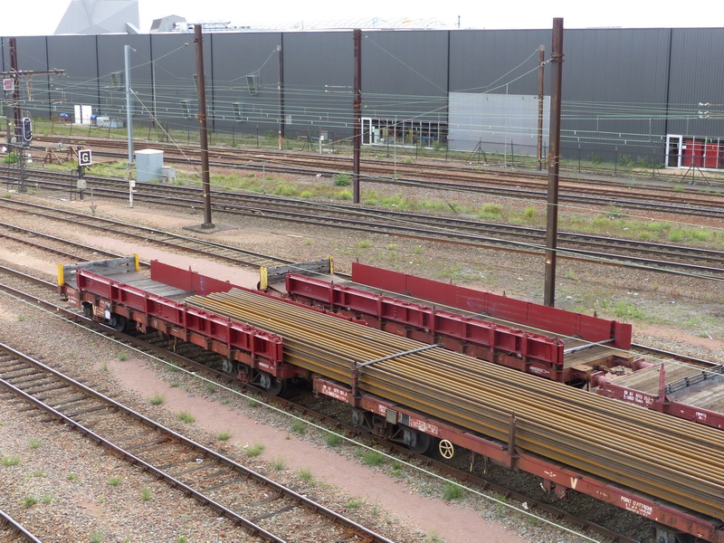 80 87 977 1 685-5 Uas S04 6 F SNCF-DJ (2015-09-04 SPDC) (1).jpg