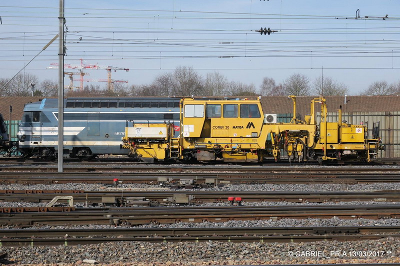 99 87 9 228 051-8 2017-03-13 Strasbourg) Combi 20 GR7 SNCF-ST (4).jpg