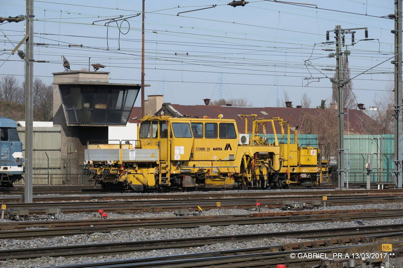99 87 9 228 051-8 2017-03-13 Strasbourg) Combi 20 GR7 SNCF-ST (3).jpg