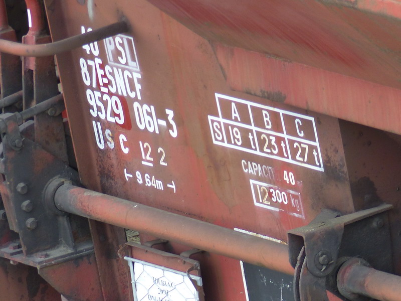 40 87 952 9 061-3 Us C12 2 F SNCF-PSL (2017-04-17 SPDC) (2).jpg