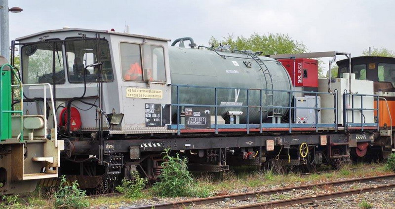 80 87 979 8 836-3 Uas W85 6 F SNCF-AM (2017-05-05 Saint Quentin) (4).jpg