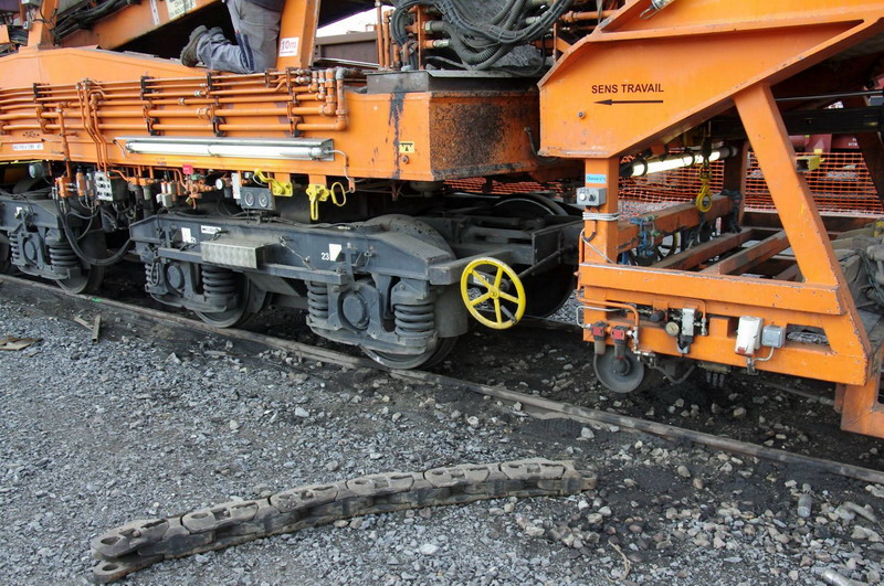 99 87 9 114 501-9 RM 900 HD 100 AHM (2013-06-12 Laon) Colas Rail (38).jpg
