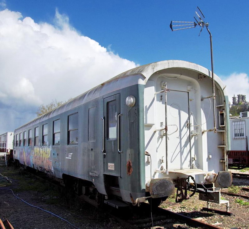 80 87 979 2 621-5 Uas H80 0 SNCF-AM (2017-04-26 Laon) (7).jpg