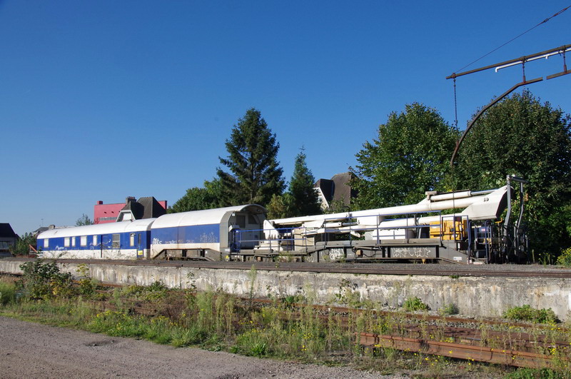 80 87 979 3 008-4 Uas H55 0 SNCF-MN (2015-10-02 Tergnier) (1).jpg