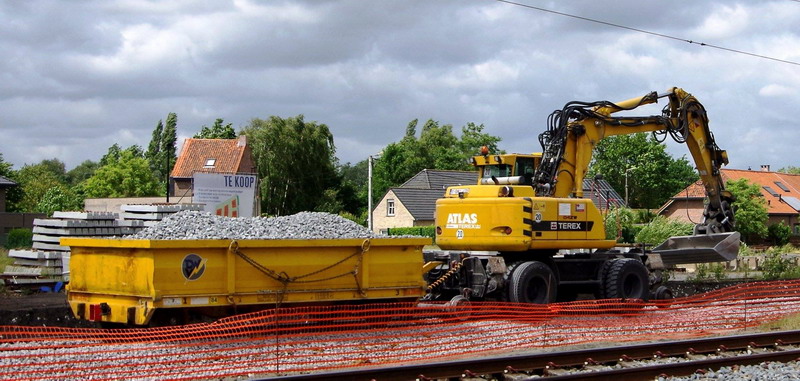 TEREX 1604 KZW (2017-06-07 gare de Menin) De Witte-Wandercaveye (2).jpg