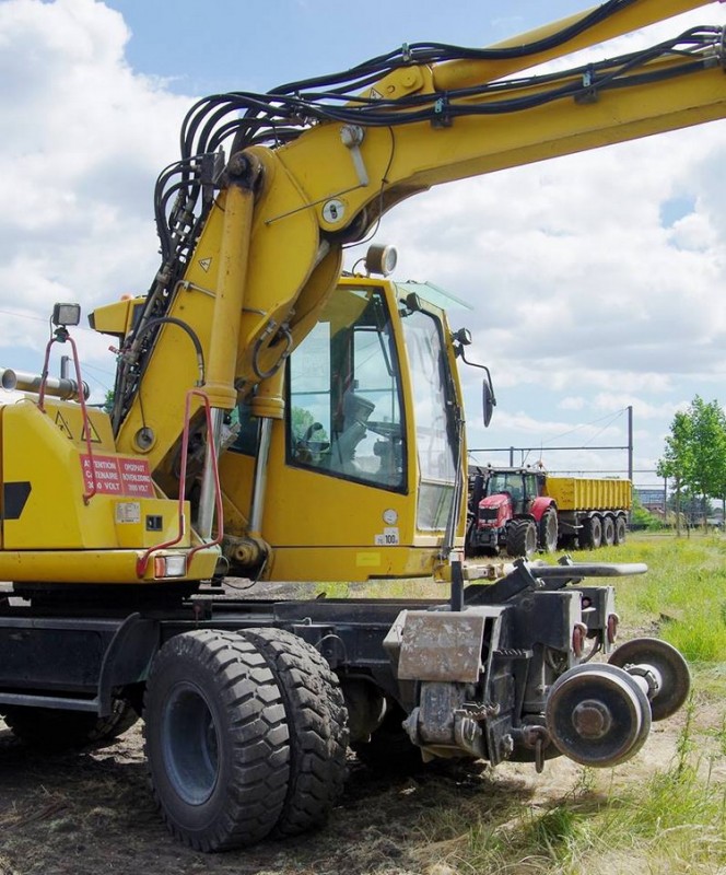 TEREX 1604 KZW (2017-06-07 gare de Menin) De Witte-Wandercaveye (13).jpg