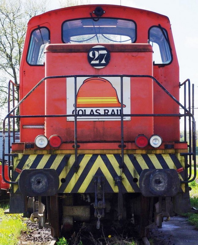 Colas Rail n°27 (2015-05-05 gare d'Anor) (1).jpg