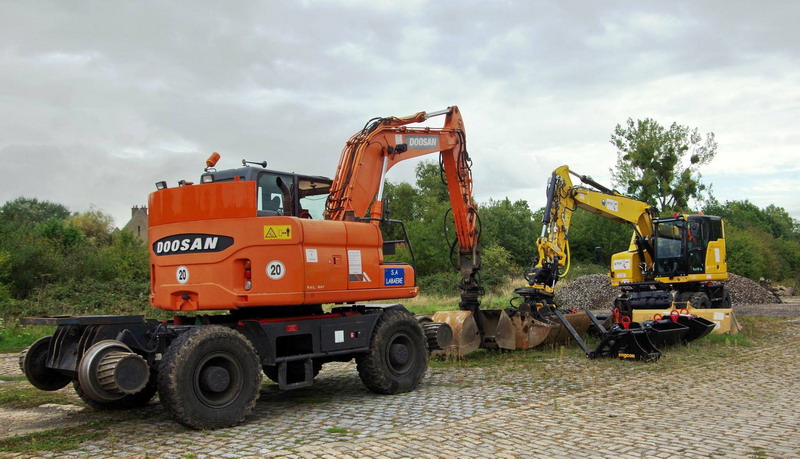 Doosan DX 160W RR (2017-09-15 Appilly) SA Labaere (8).jpg