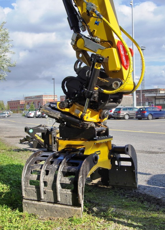 Engcon Tiltrotateur EC 219 (10).jpg