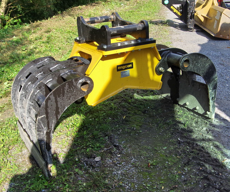 Engcon grapin SK15 (3).jpg