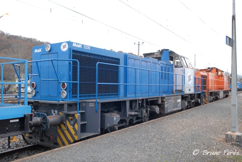 5001573 - 92 87 0 061 758-4 - Alpha Trains  CTSF (6) - light.JPG