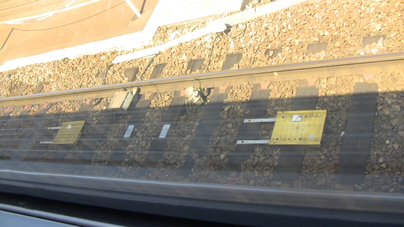 Gare de Genlis balise et détections  Carré.JPG