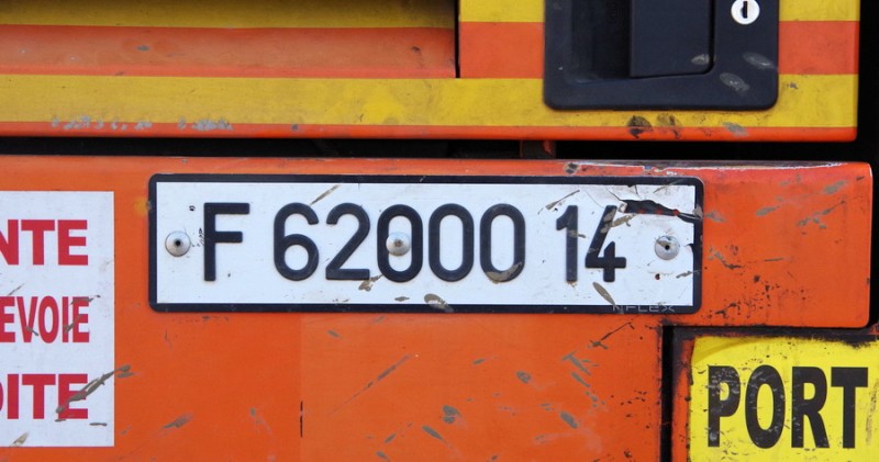 CASE 688B PRR (2018-02-26 PN n°27 à Curchy) Colas Rail F 6200014 (6).jpg