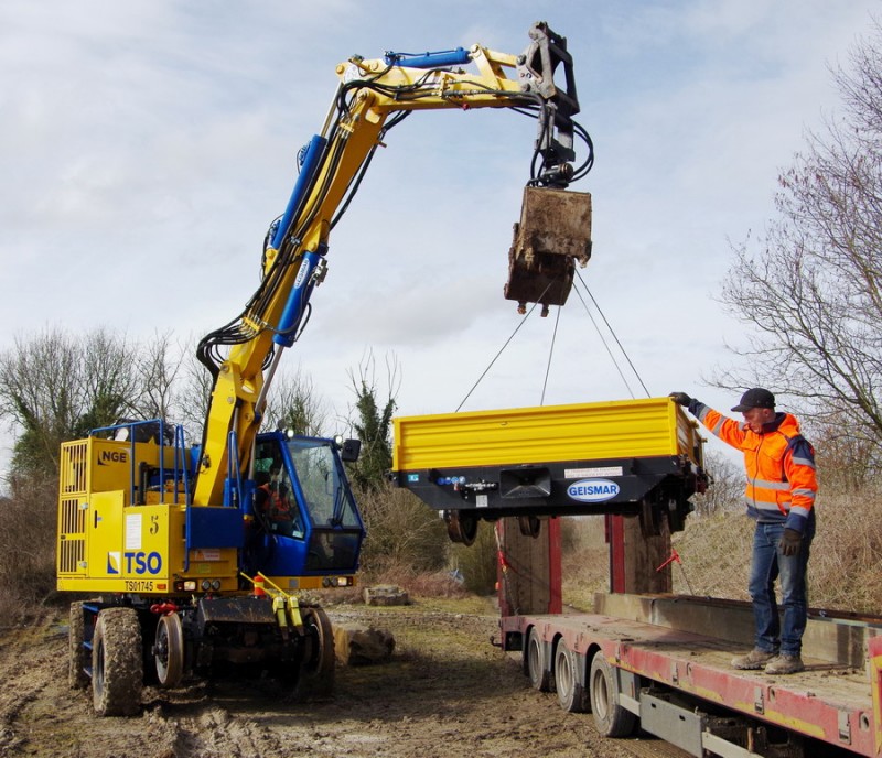 Lorry Geismar RTM 6 n°106 (2018-03-05 PN n°32 Rouy le Petit) TSO NGE (1).jpg (244.75 Kio) Vu 2611 fois Lorry Geismar RTM 6 n°106 (2018-03-05 PN n°32 Rouy le Petit) TSO NGE (1).jpg