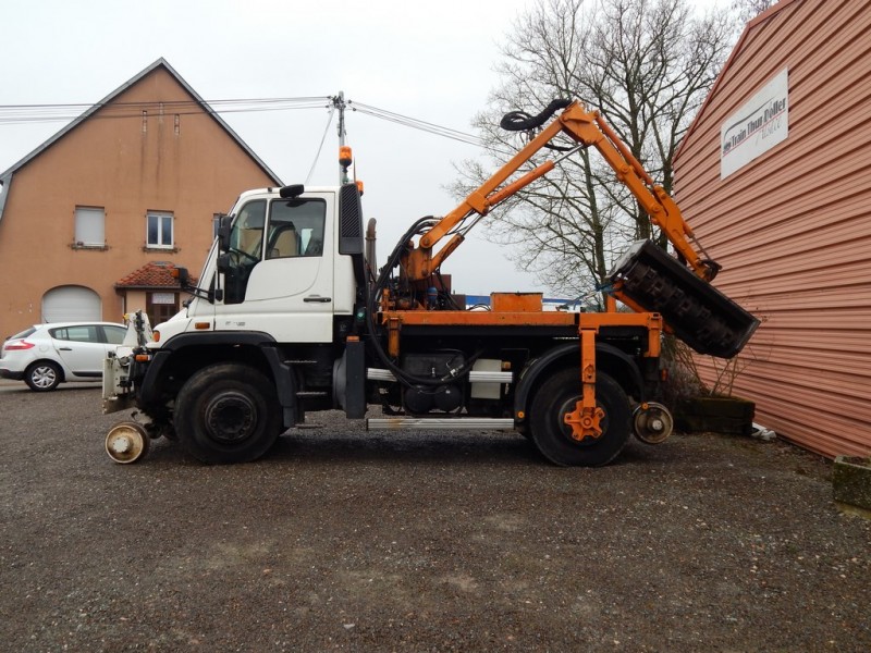 UNIMOG U400 - DJ 702 ZH - NI (8) (Copier).JPG