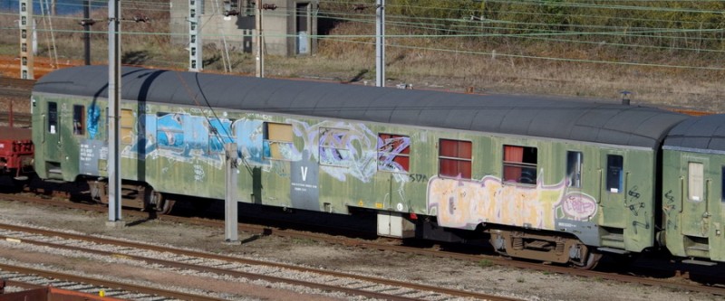 80 87 979 3 059-7 Uas H55 0 F F SNCF-MN (2018-03-11 Tergnier) (5).jpg