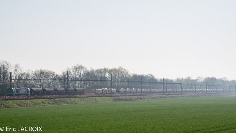 Train 2017 04 03 (2).jpg (467.22 Kio) Vu 2649 fois Train 2017 04 03 (2).jpg