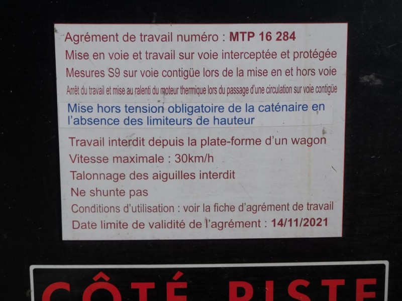 UNAC 300 RR² -MTP 16 284 - SNCF RESEAU 25 (Veynes 12-2017) Photo 6.JPG