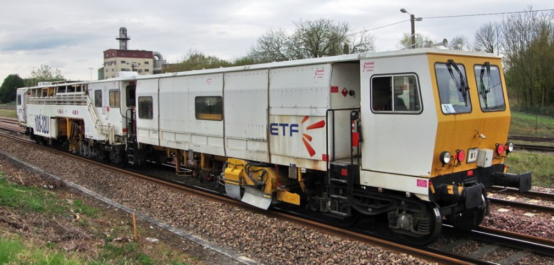 99 87 9 122 506-8 (2018-04-09 gare de Ham) 198-32 U ETF (1° (21).jpg