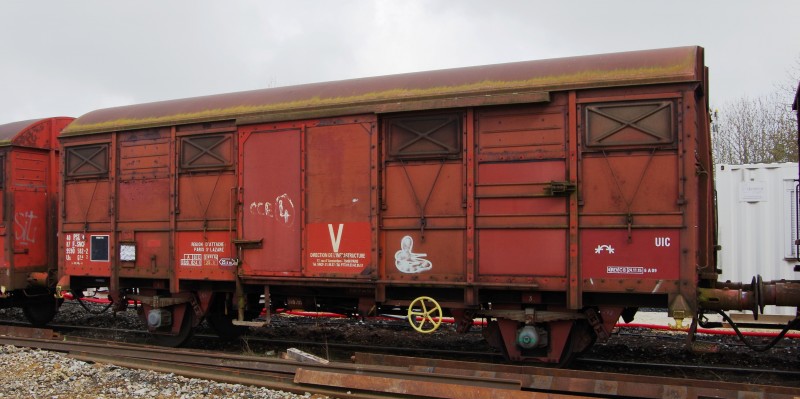 40 87 959 0 582-2 Us G54 2 F SNCF-PSL (2018-04-13 Chaulnes) (5).JPG