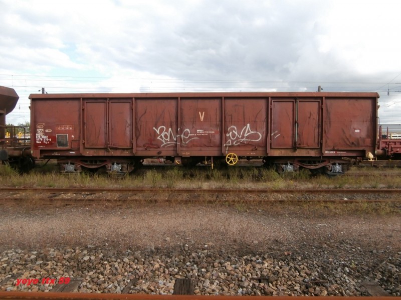 Uas F28-2 80 87 977 6 370-9=1.JPG