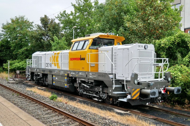DE 18 5502258 (2018-08-13 gare de Neumünster abgestell All).jpg