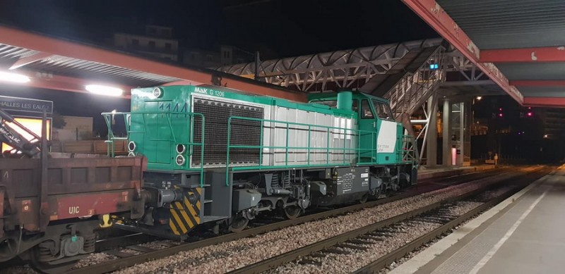 G 1206 BB 100 1144 (2018-08-28 gare de Chambéry) (1).jpg (127.71 Kio) Vu 7638 fois G 1206 BB 100 1144 (2018-08-28 gare de Chambéry) (1).jpg
