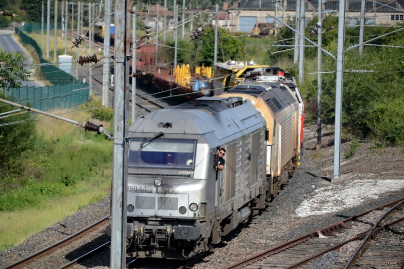 2019-07-09 Châlons-en-Champagne (3).jpg (227.4 Kio) Vu 7617 fois 2019-07-09 Châlons-en-Champagne (3).jpg
