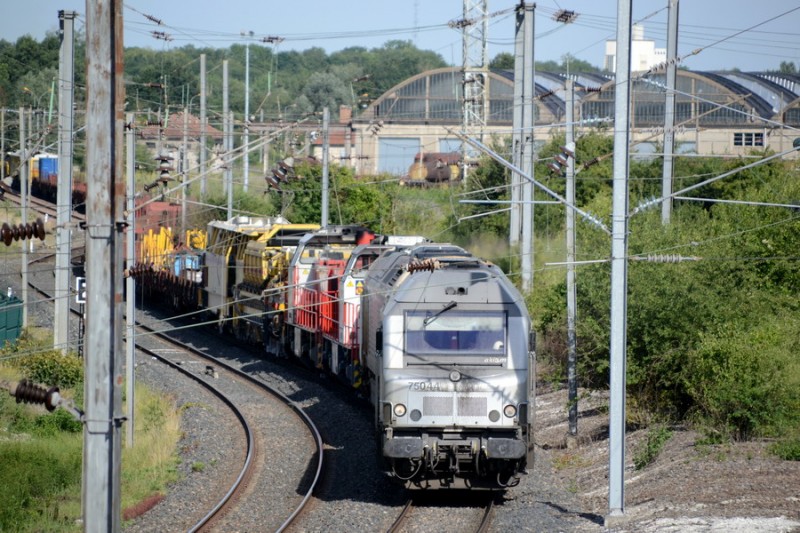 2019-07-09 Châlons-en-Champagne (2).jpg (247.28 Kio) Vu 7617 fois 2019-07-09 Châlons-en-Champagne (2).jpg