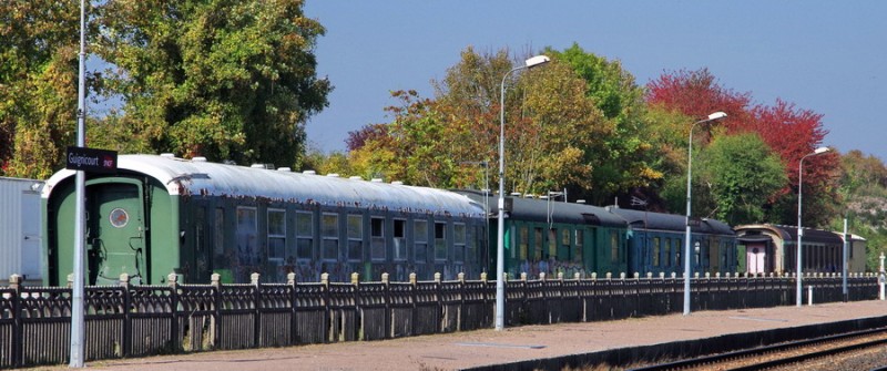 80 87 979 3 621-4 Uas H55 0 D-SNCFR (2018-10-10 gare de Guignicourt) (2).jpg (157.38 Kio) Vu 1850 fois 80 87 979 3 621-4 Uas H55 0 D-SNCFR (2018-10-10 gare de Guignicourt) (2).jpg