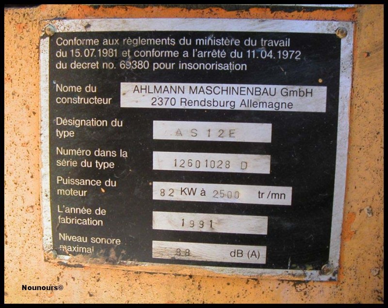 AS12E_12601028D_E_Génie_plaque.jpg