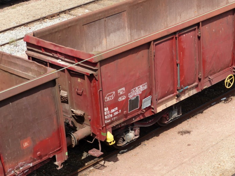 80 87 977 6 394-9 Uas F28 2 F-SNCFR (2018-08-12 SPDC) (4).jpg