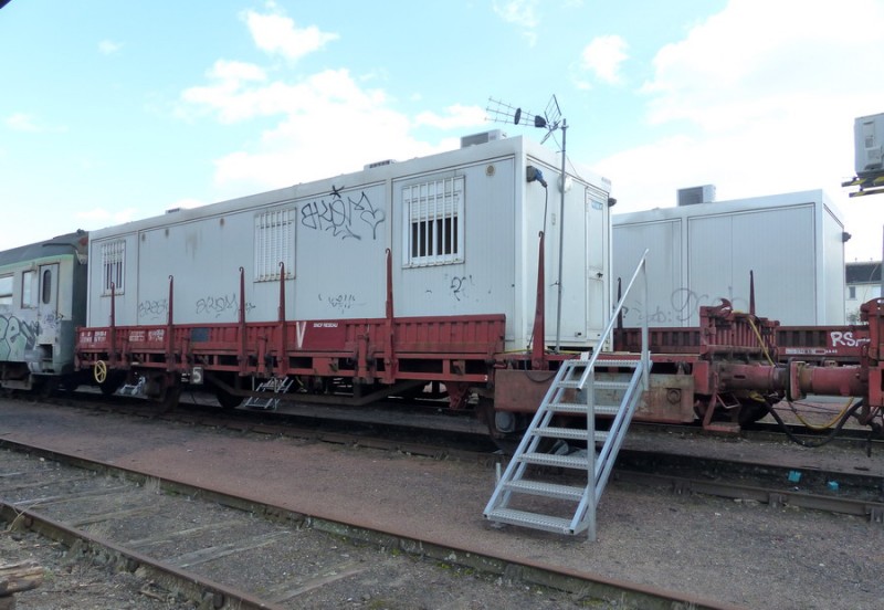 40 87 959 4 893-9 Us K55 1 F-SNCFR (2019-03-11 gare de Joué-les-Tours) (1).jpg (166.67 Kio) Vu 1053 fois 40 87 959 4 893-9 Us K55 1 F-SNCFR (2019-03-11 gare de Joué-les-Tours) (1).jpg