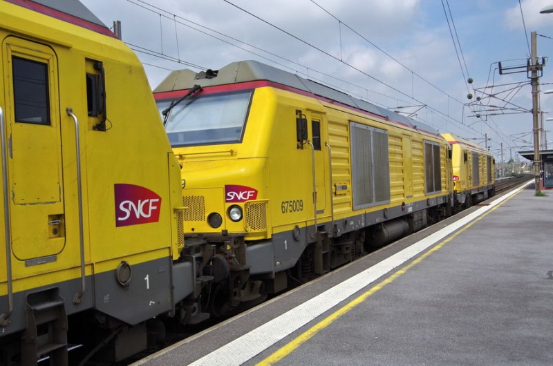 75009 (2019-04-17 gare de Tergnier) entre 75018 et 75078 (2).jpg (172.16 Kio) Vu 8935 fois 75009 (2019-04-17 gare de Tergnier) entre 75018 et 75078 (2).jpg