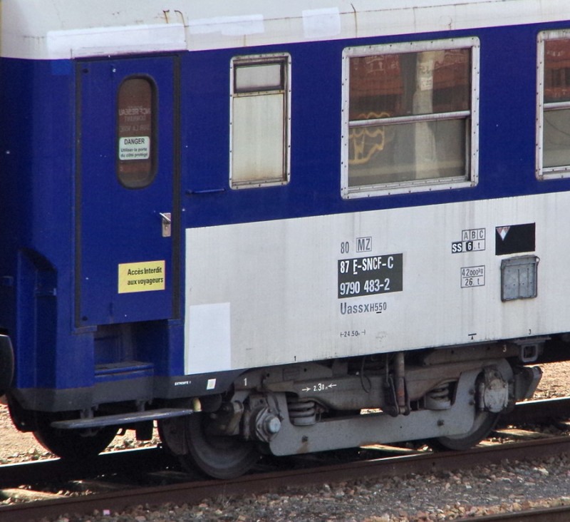 80 87 979 0 483-2 Uass H55 0 F-SNCF-C - MZ (2019-04-22 Tergnier) (3).jpg